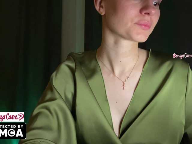 Vvv-lifffe's BongaCams show and profile