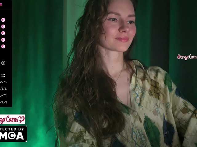 Vvv-lifffe's BongaCams show and profile