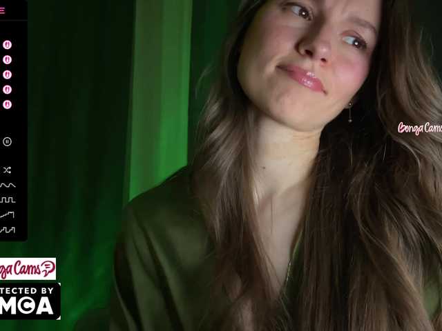 Vvv-lifffe's BongaCams show and profile