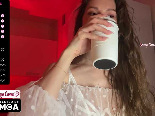 Vvv-lifffe's BongaCams show and profile