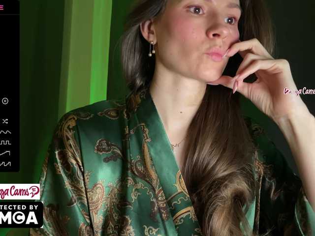 Vvv-lifffe's BongaCams show and profile