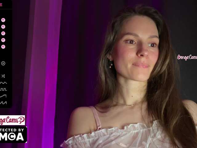 Vvv-lifffe's BongaCams show and profile