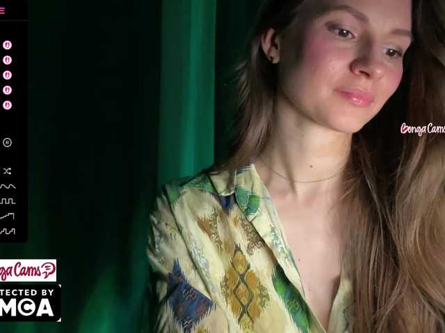 Vvv-lifffe's BongaCams show and profile