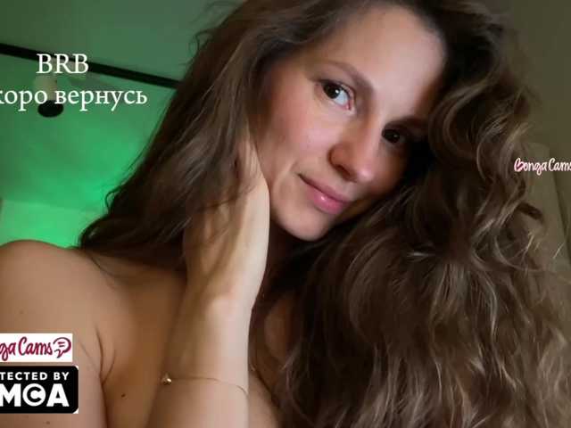 Vvv-lifffe's BongaCams show and profile