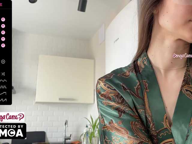 Vvv-lifffe's BongaCams show and profile