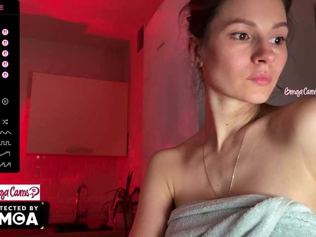 Vvv-lifffe's BongaCams show and profile