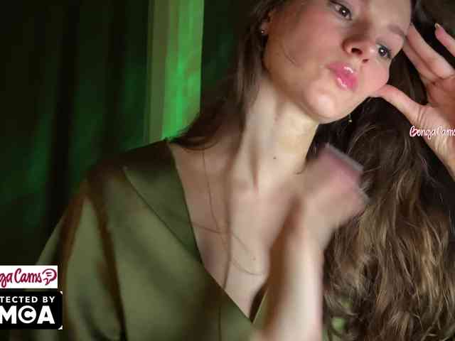 Vvv-lifffe Live Webcam on BongaCams