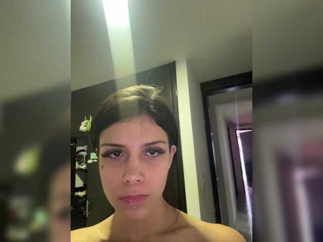 Sammyblaer —  The Queen of the Moment is Waiting for you for an Unforgettable Show! Do you dare to meet the Queen of Pleasure?  Help me be queen of queens 100 tokens  @remainHard slaps my big juicy butt and fisting in my asshole @total 