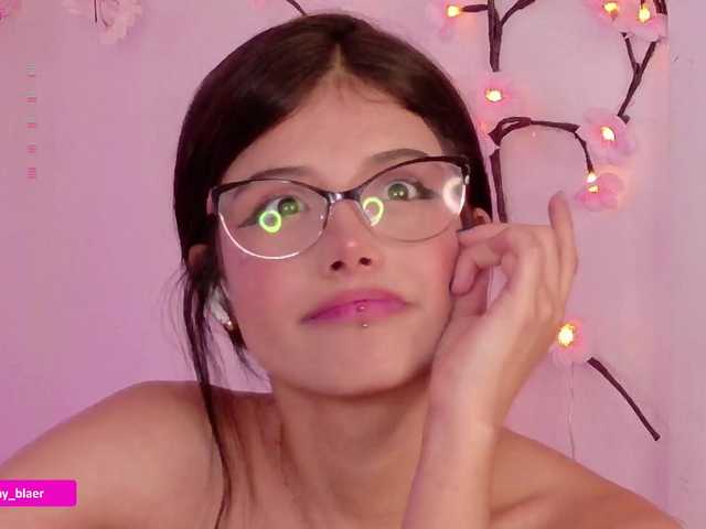 Sammyblaer's BongaCams show and profile