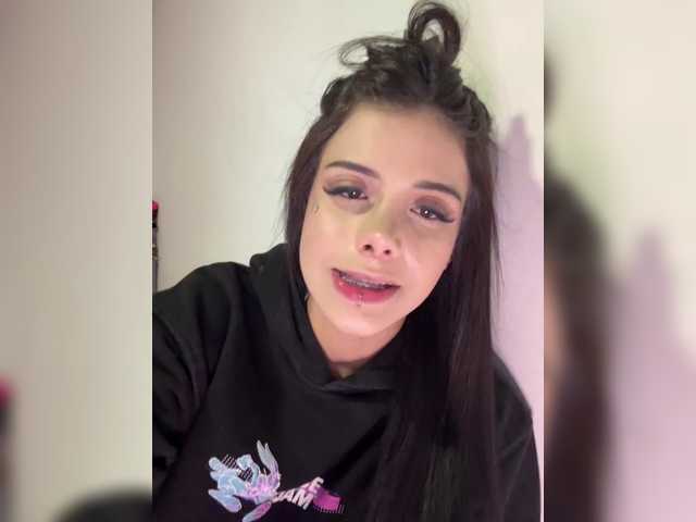 Sammyblaer —  The Queen of the Moment is Waiting for you for an Unforgettable Show! Do you dare to meet the Queen of Pleasure?  Help me be queen of queens 100 tokens  @remainHard slaps my big juicy butt and fisting in my asshole @total 