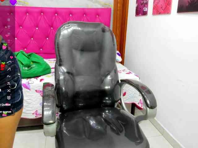 Helen-russo Live Webcam on BongaCams