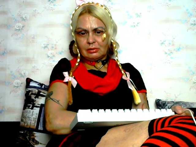 GardenerofIllusions's BongaCams show and profile