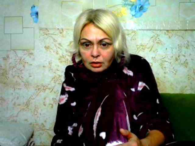 GardenerofIllusi... Live Webcam on BongaCams