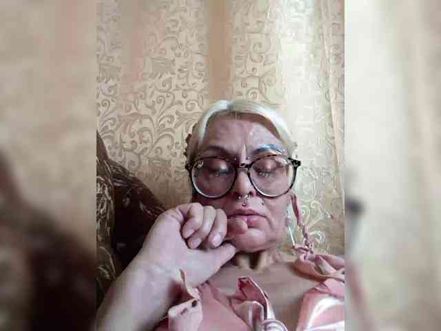 GardenerofIllusions webcam