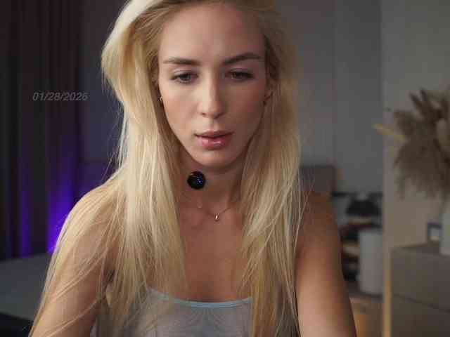 Lovely-Olivia webcam