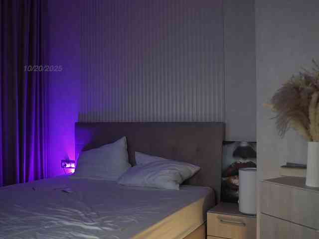 Lovely-Olivia webcam