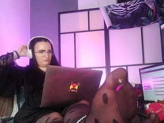 monikanylon Porn Show