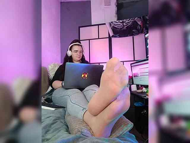 monikanylon webcam