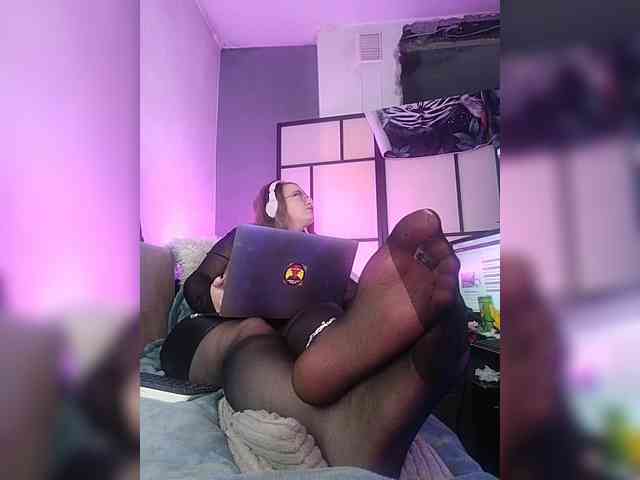 monikanylon webcam