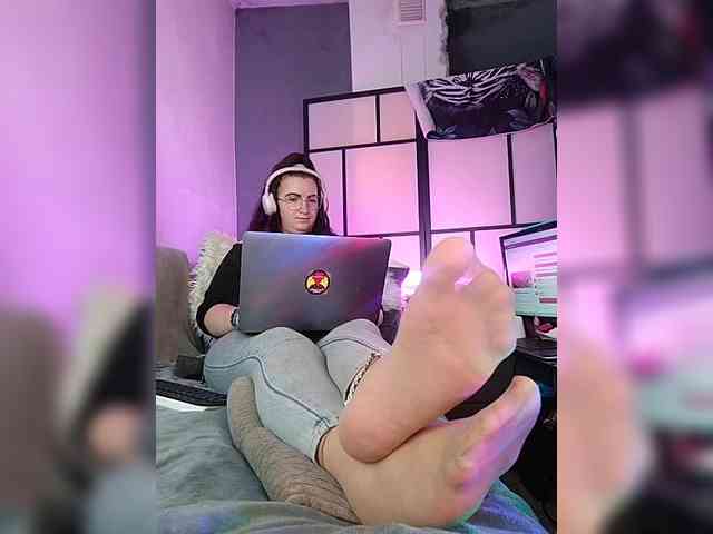 monikanylon webcam