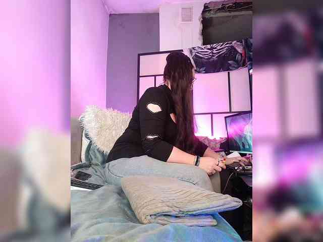 monikanylon webcam