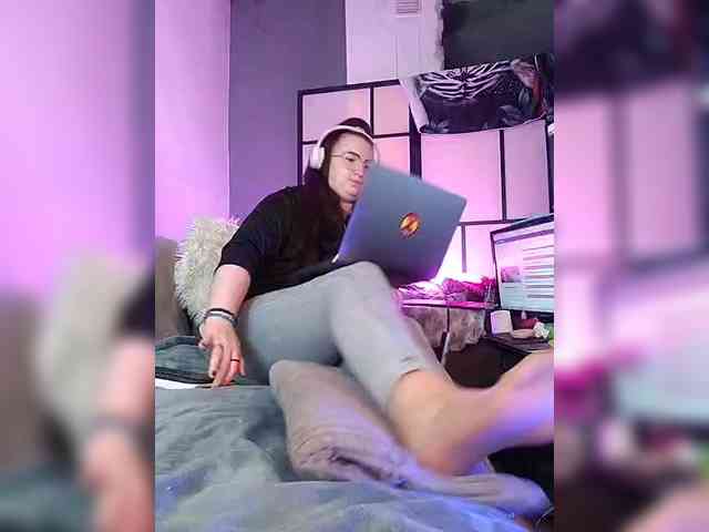 monikanylon webcam