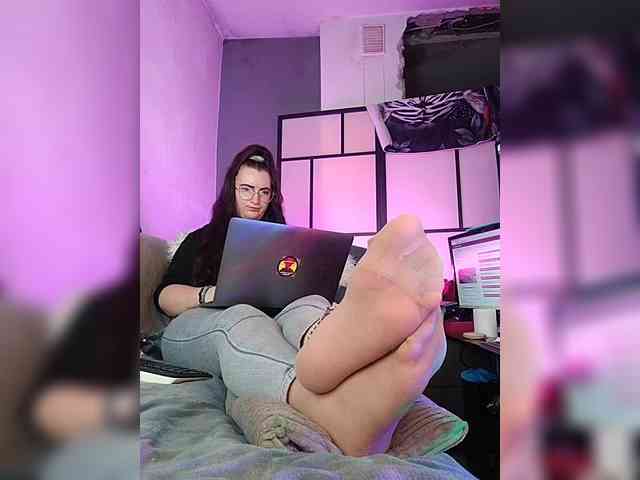 monikanylon webcam