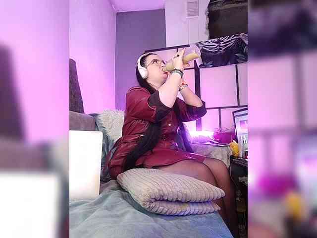 monikanylon monikanylon