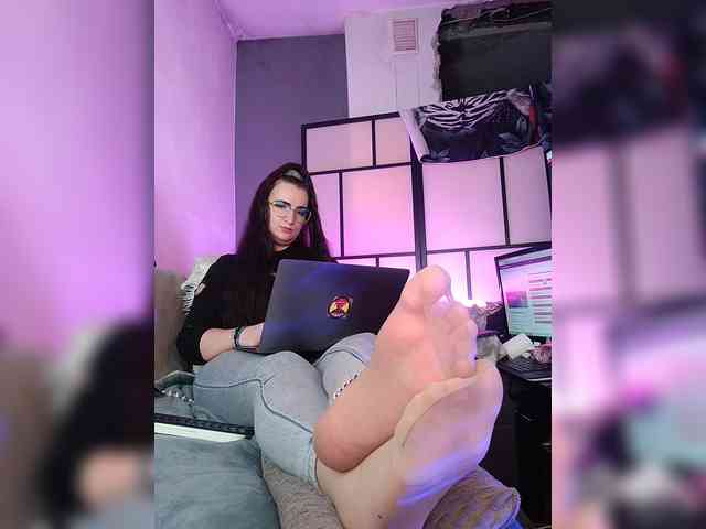 monikanylon webcam