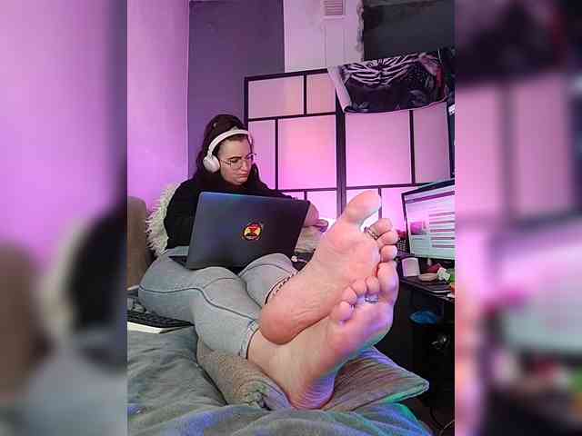 monikanylon webcam