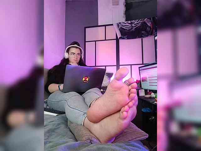 monikanylon webcam