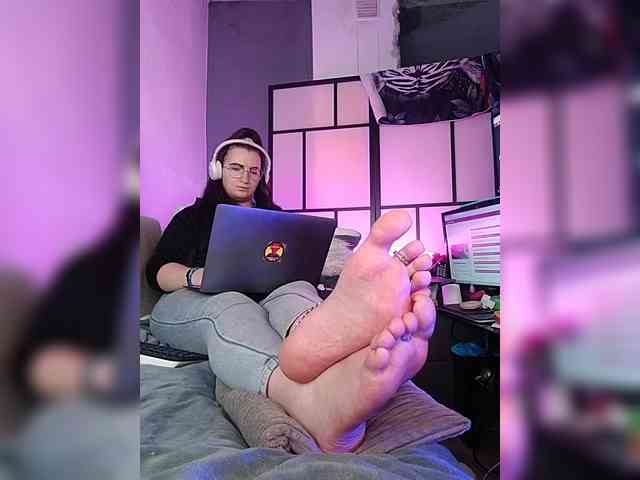 monikanylon webcam