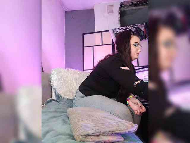 monikanylon webcam