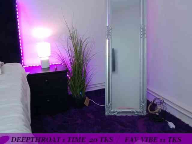 LexyXJames webcam