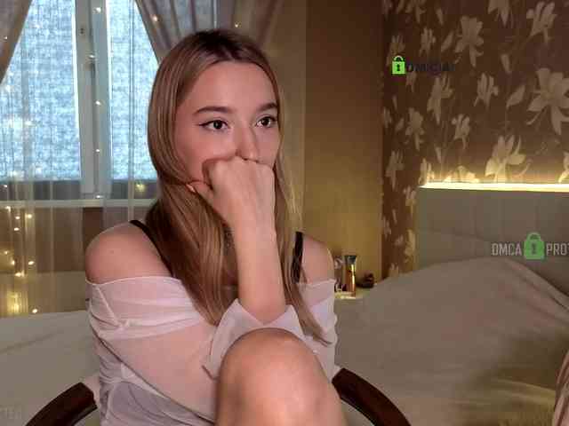 DreameLove Live Webcam on BongaCams