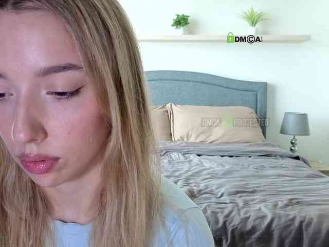 DreameLove webcam