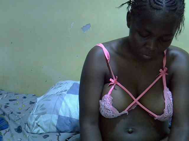 Queen-of-hearts webcam