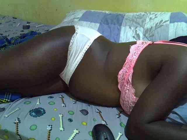 Queen-of-hearts webcam