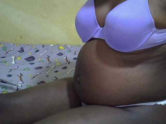 Queen-of-hearts webcam