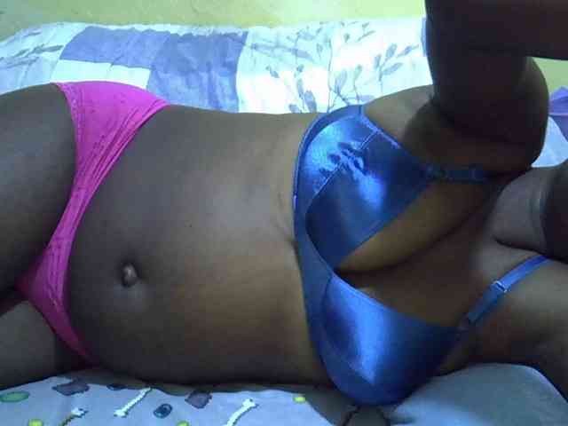 Queen-of-hearts webcam