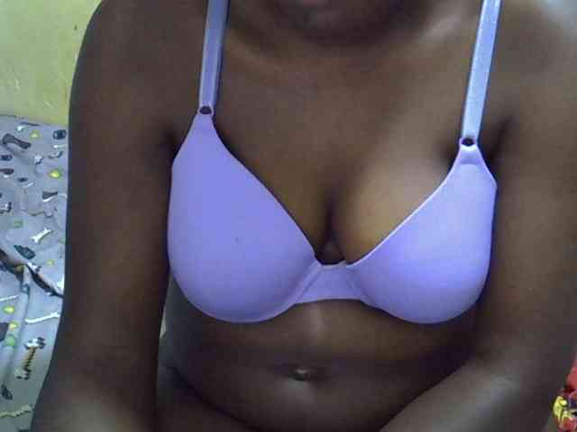 Queen-of-hearts webcam