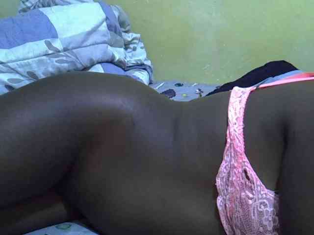 Queen-of-hearts webcam