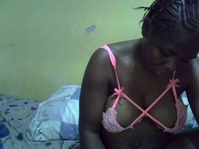 Queen-of-hearts webcam