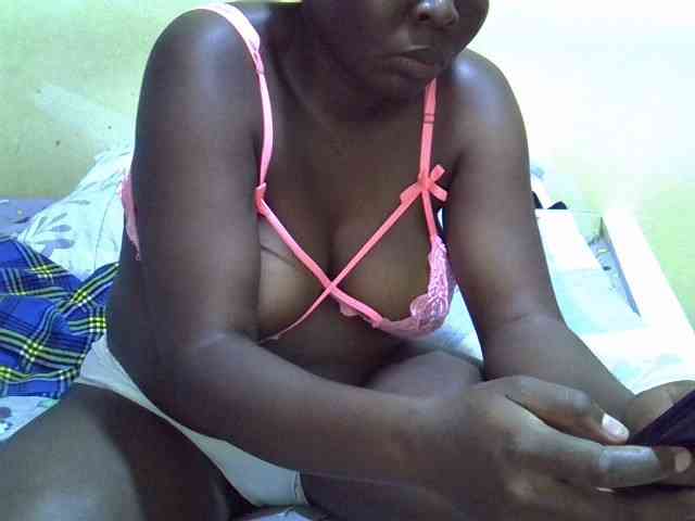 Queen-of-hearts webcam