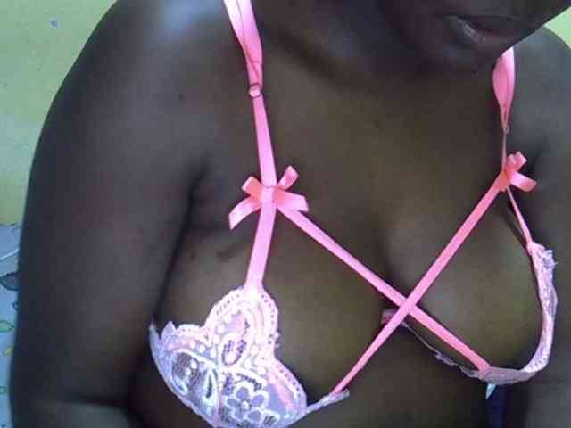 Queen-of-hearts webcam