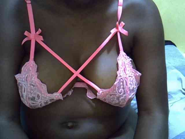 Queen-of-hearts webcam