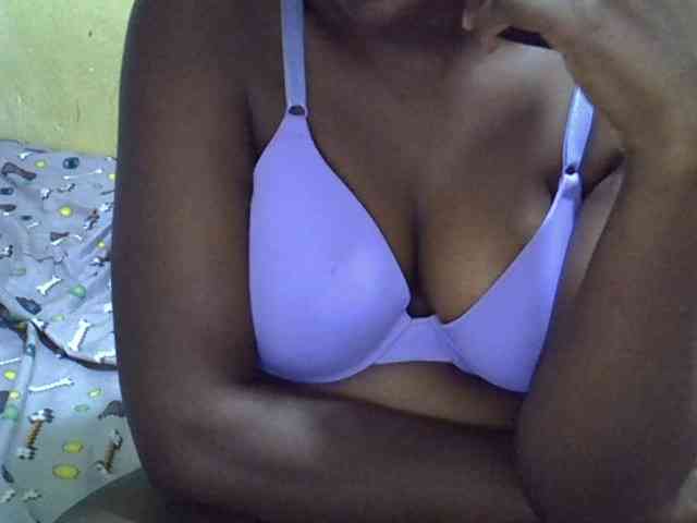 Queen-of-hearts webcam