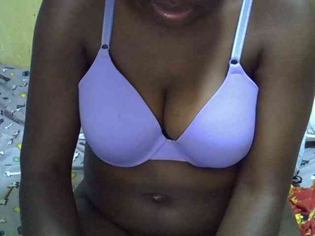 Queen-of-hearts webcam