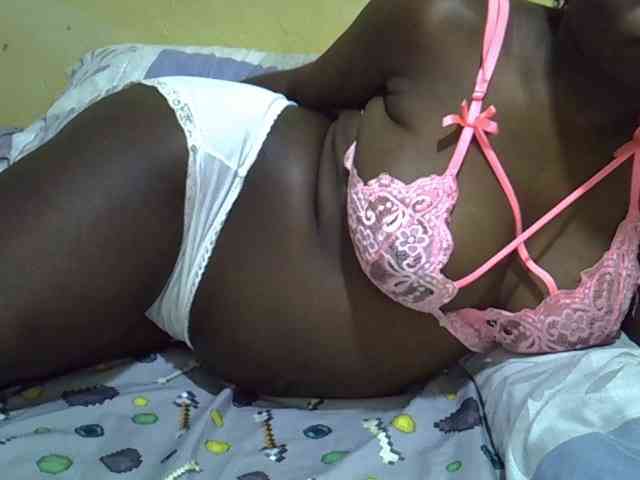 Queen-of-hearts webcam