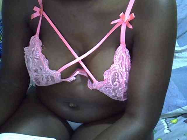 Queen-of-hearts webcam